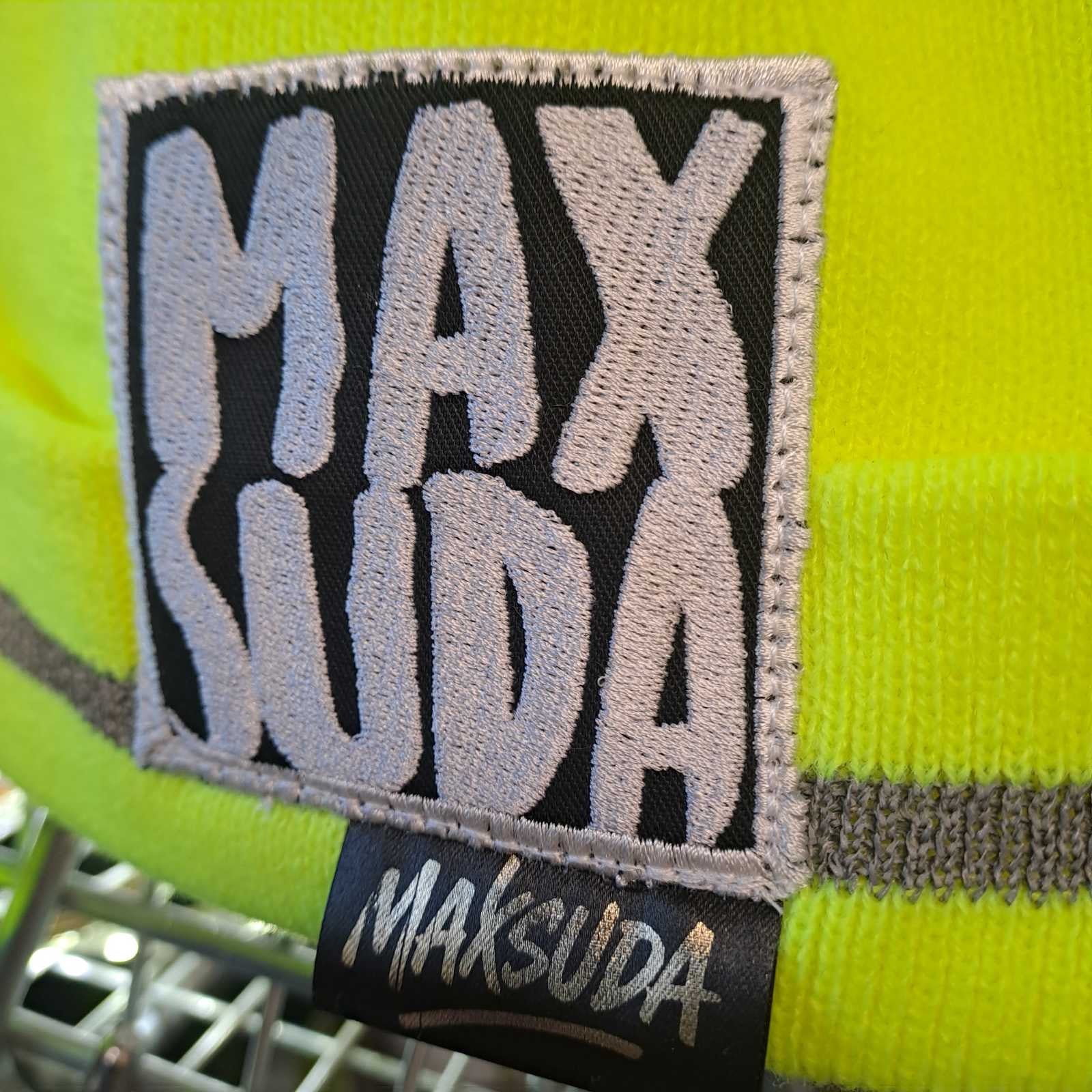 Зимна шапка MAXSUDA Electric