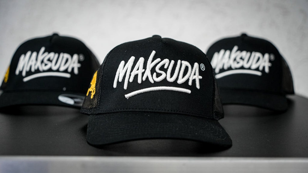 Шапка MAXSUDA - Бродерия ЧЕРНА